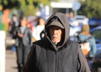 Si ha sufrido Covid, influenza o neumonía debe cuidarse más del frío: Médico 