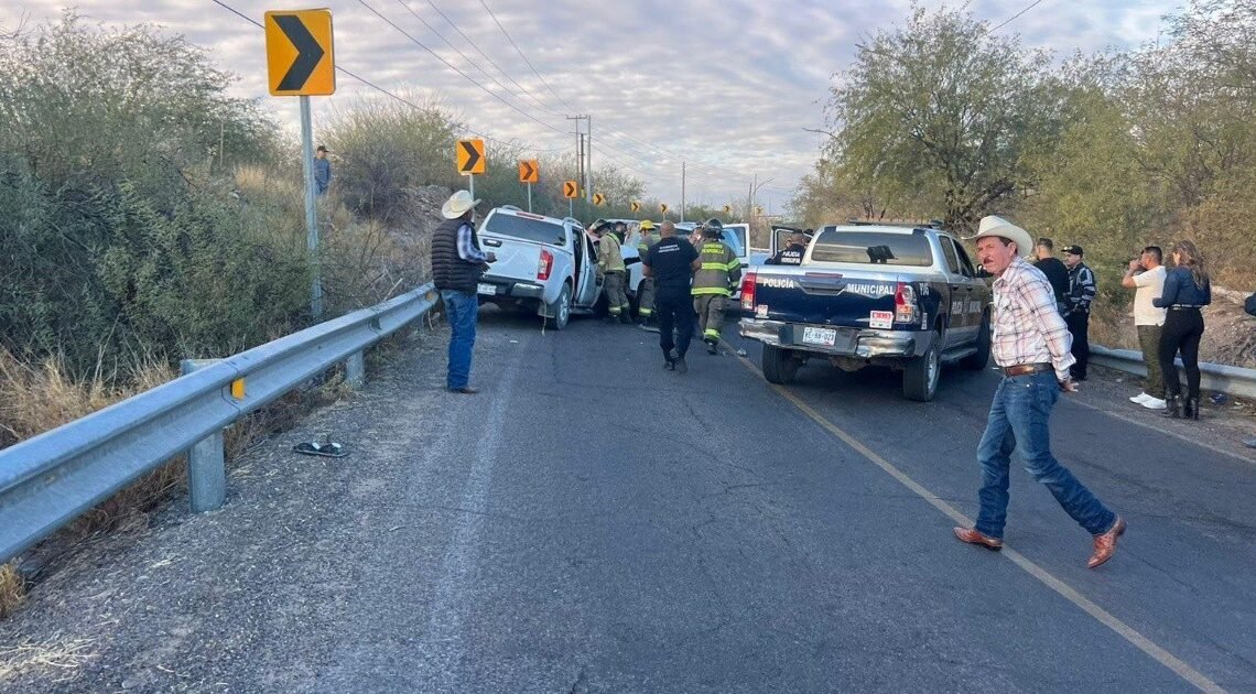 Choque frontal en la carretera Real del Alamito: Varias personas lesionadas Choque frontal en la carretera Real del Alamito: Varias personas lesionadas