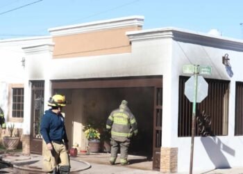 Se incendia vivienda en colonia Nacameri por falla eléctrica
