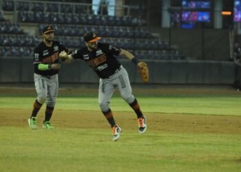 ¡Gran regreso de los Naranjeros!