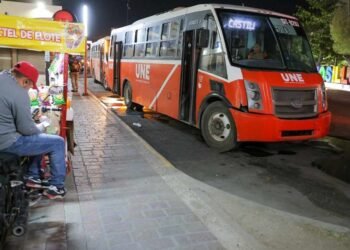 Se incendia camión de la Línea 6: No hubo lesionados