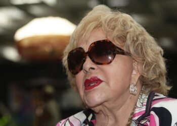 Silvia Pinal deja el hospital tras 10 días internada por influenza
