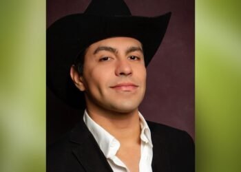 Talentoso y Versátil: Héctor Xpinoza