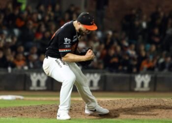 Naranjeros vence 1-0 a Venados y lidera la Serie Final