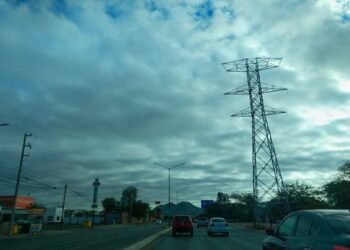 Se Esperan Intervalos nubosos, temperatura entre 8 °C y 20 °C