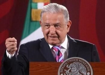 Hay inconformidades por aumento salarial de maestros: AMLO