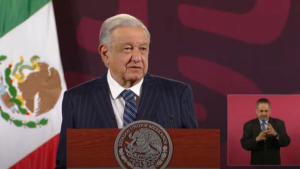 Salario mínimo magisterial y desaparecer autónomos, propone AMLO Salario mínimo magisterial y desaparecer autónomos, propone AMLO