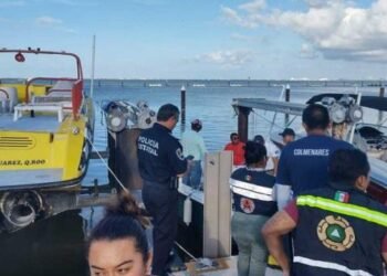 Al menos 3 personas murieron tras el hundimiento de embarcación en QR