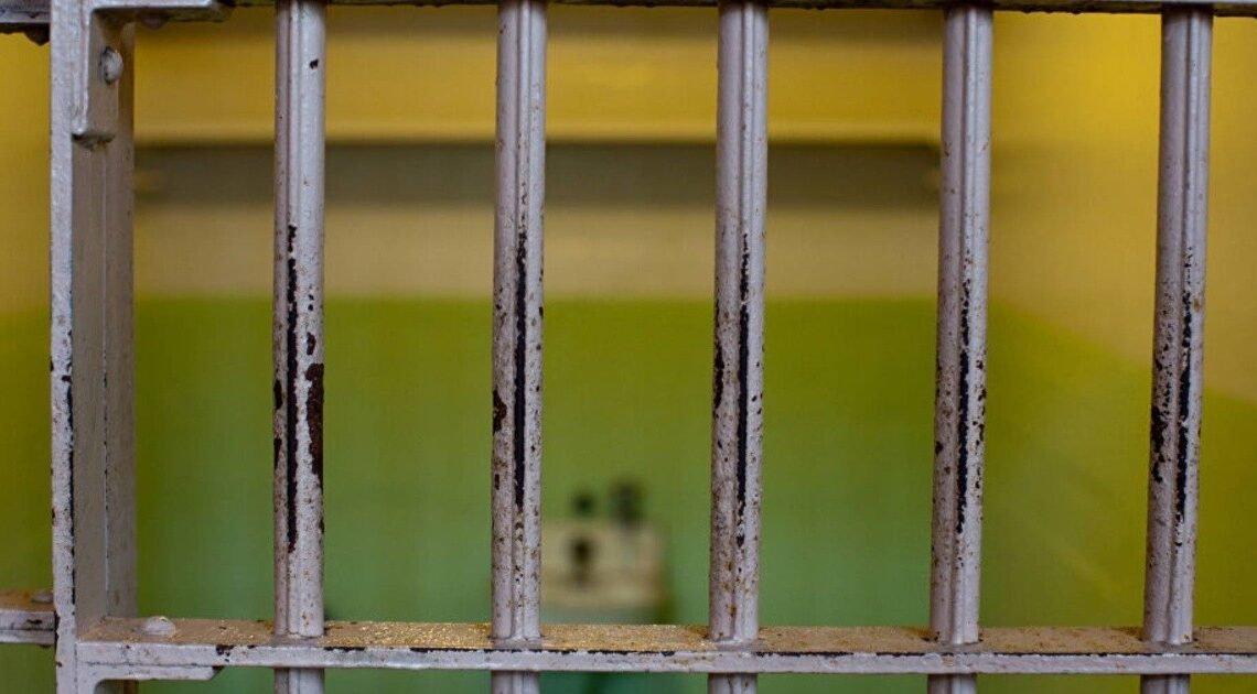Por violar repetidamente a su hijastra de 11 años en Agua Prieta, hombre recibe 85 años de prisión Por violar repetidamente a su hijastra de 11 años en Agua Prieta, hombre recibe 85 años de prisión
