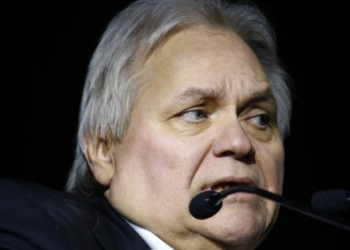Carlos Bremer fue auxiliado con RCP tras sufrir desvanecimiento: reportes