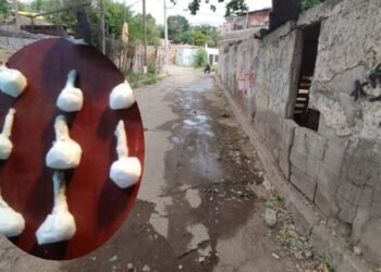 Detienen a mujer en Cañada de los Negros, en Hermosillo, con ocho envoltorios de droga