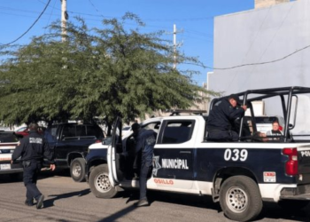 Mujer presenta crisis nerviosa en pleno centro de Hermosillo