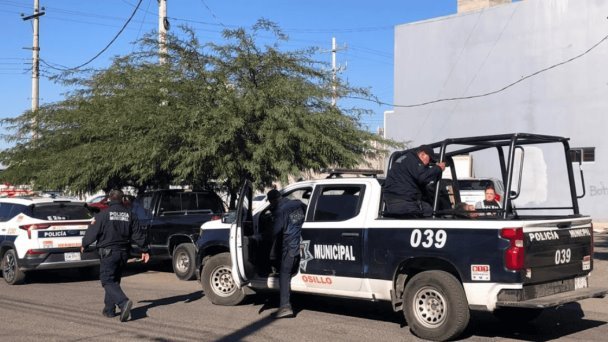 Mujer presenta crisis nerviosa en pleno centro de Hermosillo Mujer presenta crisis nerviosa en pleno centro de Hermosillo