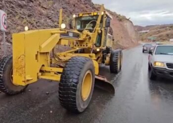 Exhortan a automovilistas a tomar precauciones ante deslaves