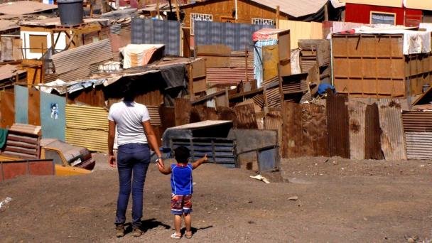 Senado analiza una reforma para apoyar a las familias en pobreza extrema Senado analiza una reforma para apoyar a las familias en pobreza extrema