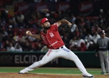 Elkin Alcalá es Relevista del Año en Liga Mexicana del Pacífico