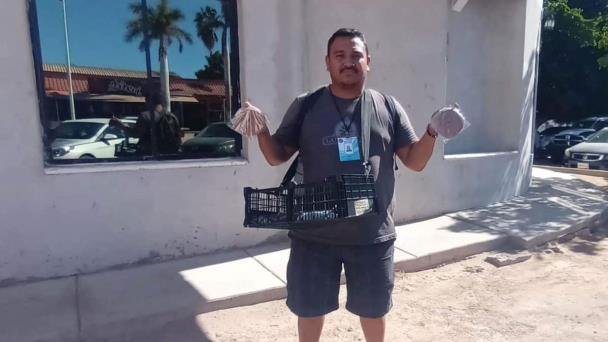 Julio Alberto endulza su futuro con jamoncillos tras superar adversidades Julio Alberto endulza su futuro con jamoncillos tras superar adversidades