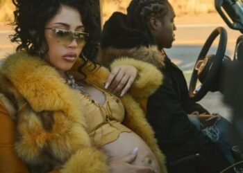Kali Uchis dió a conocer mediante instagram que esta embarazada