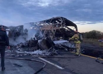 Fiscalía de Sinaloa identifica 19 cuerpos de accidente en Maxipista