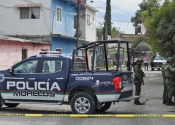 Grupo armado acribilla a tres en Morelos y deja dos heridos, incluido alumno de secundaria