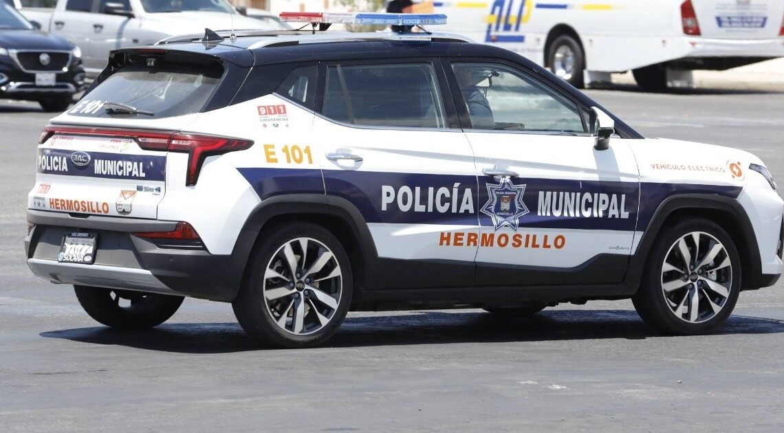 Policía municipal de Hermosillo rescata a hombre de la tercera edad con problemas respiratorios