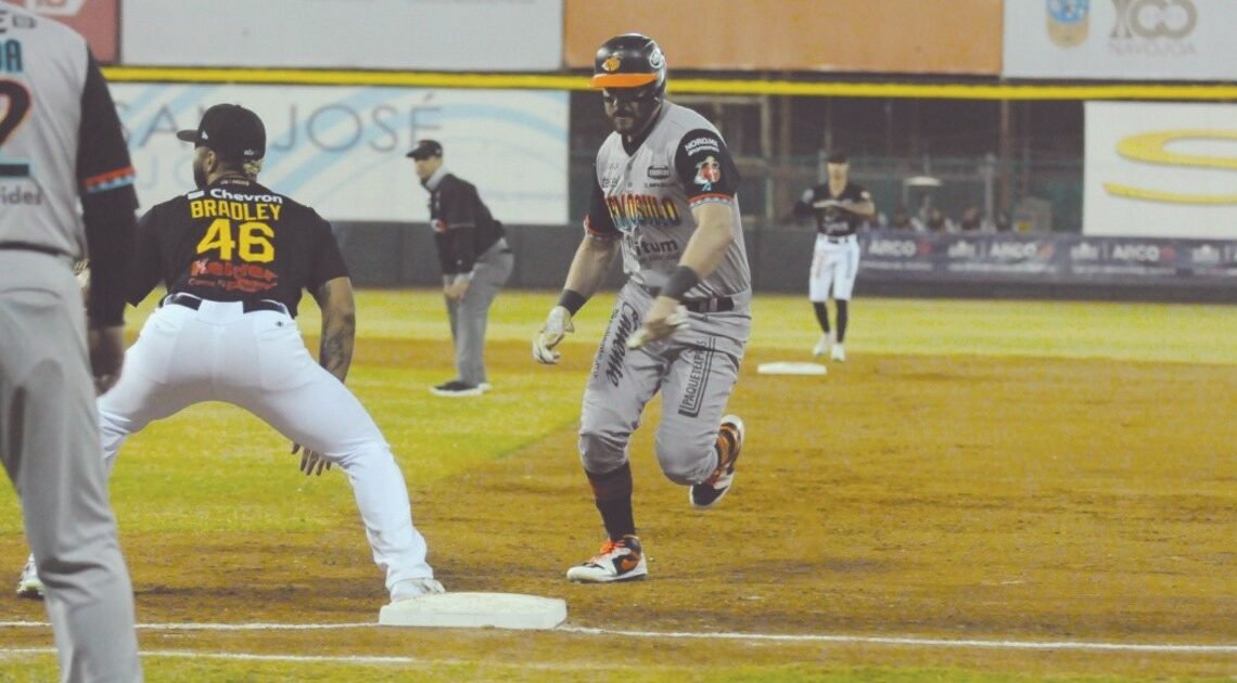 Naranjeros vuelve a sufrir contra Mayos pero amplía su ventaja en la serie