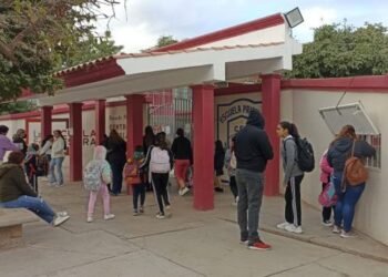Regresan a clases en Navojoa miles de estudiantes de nivel básico