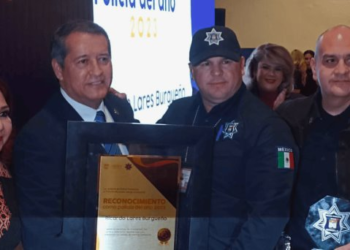 Condecoran como ‘Policía del Año’ al oficial Ricardo Lares Burgueño