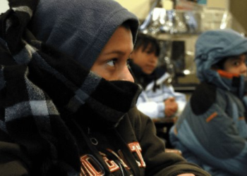 Modifican horarios en escuelas de 31 municipios por bajas temperaturas