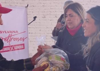 Sylvana Beltrones entrega apoyos a 486 familias