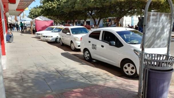 Regreso a clases y FAOT alígera la cuesta de enero para taxistas en Navojoa Regreso a clases y FAOT alígera la cuesta de enero para taxistas en Navojoa