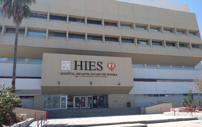 Alumnas de secundaria intoxicadas por dulces, están fuera de peligro Alumnas de secundaria intoxicadas por dulces, están fuera de peligro