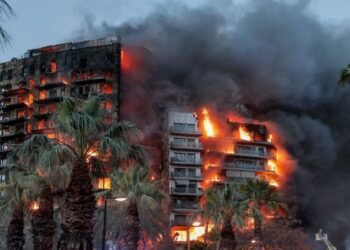 Trágico incendio en Valencia: al menos 9 fallecidos confirmados