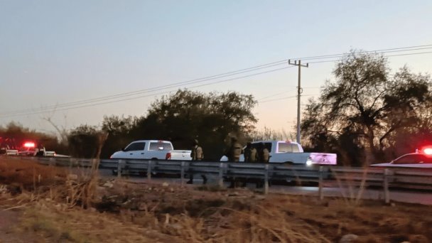Abaten a dos presuntos criminales en carretera Ciudad Obregón-Navojoa Abaten a dos presuntos criminales en carretera Ciudad Obregón-Navojoa