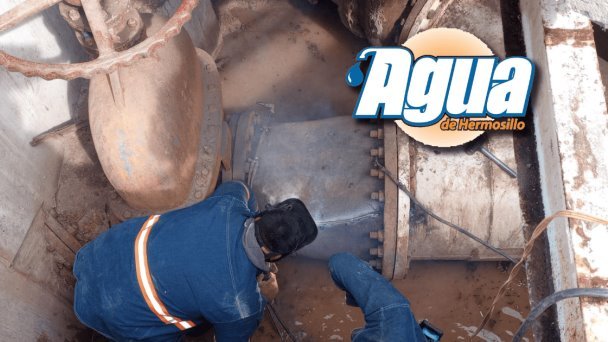 Colonias se quedan sin agua por reparación de tubería al norte de Hermosillo Colonias se quedan sin agua por reparación de tubería al norte de Hermosillo
