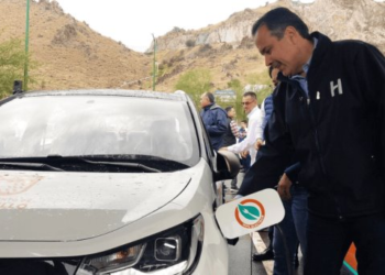 Ayuntamiento de Hermosillo recibe 29 autos eléctricos para 15 dependencias