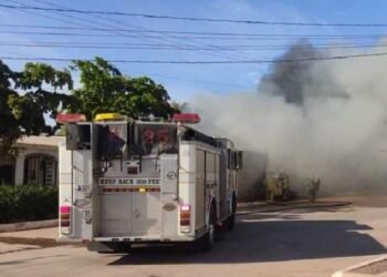 Bomberos de Guaymas reciben donaciones de Arizona