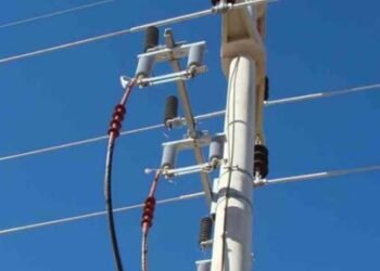 Decenas de colonias experimentaron suspensión de luz y agua en Hermosillo