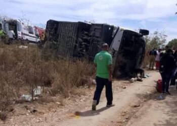 Camionazo al sur de Sonora deja saldo de 15 lesionados; hay dos graves