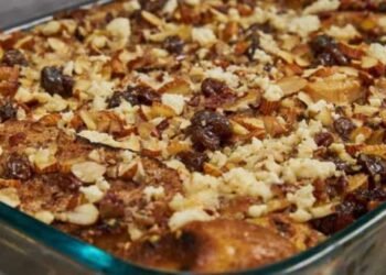 ¿Por qué se come capirotada en Semana Santa? Conoce su origen