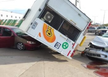 ‘Carambola’ en la colonia Sahuaro deja dos personas lesionadas