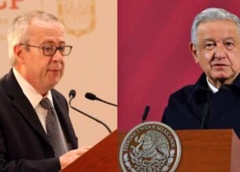 AMLO llama ‘zopilotes’ a oposición por calumniar sobre muerte de Urzúa