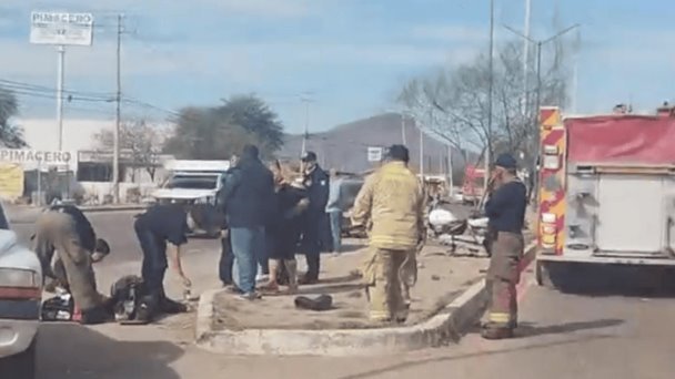 Accidente de tránsito en Hermosillo deja un herido Accidente de tránsito en Hermosillo deja un herido
