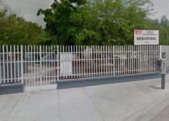 Se reúnen autoridades de la SEC y Cobach con padres de alumnas afectadas