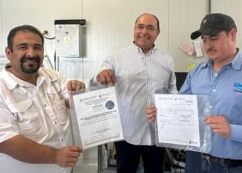 Recibe cooperativa guaymense certificación internacional de Mejora Pesquera
