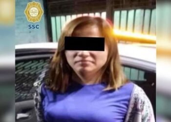 Detienen a mujer por matar a balazos a su esposo tras golpearla