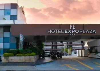 Colapsa Hotel Expo Plaza en Jalisco