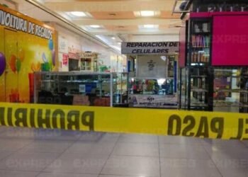 Investigan a detenida por incendio en supermercado; lo habría hecho antes