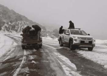 Protección Civil trabaja para reabrir el puerto San Luis tras las nevadas