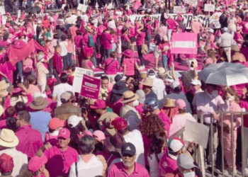 Participarán sonorenses en Marcha por nuestra democracia 2024